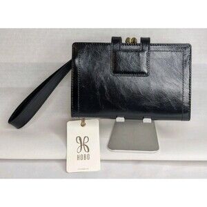 Hobo Violet Wristlet - Black